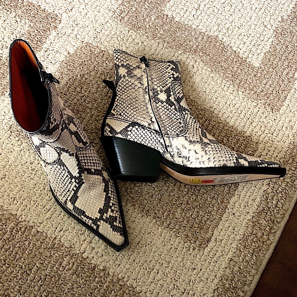 JOSEPH Rodeo Python Leather Ankle Boots - Picture 4 of 8